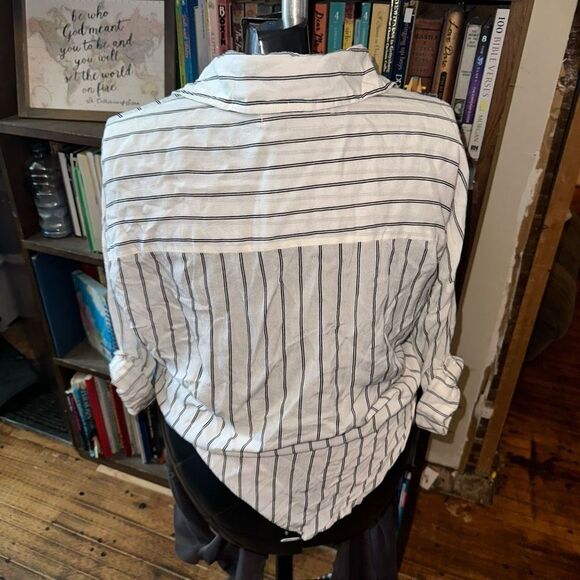 Faithful the Brand Brigette monochrome striped tie 4 button top - Picture 3 of 4